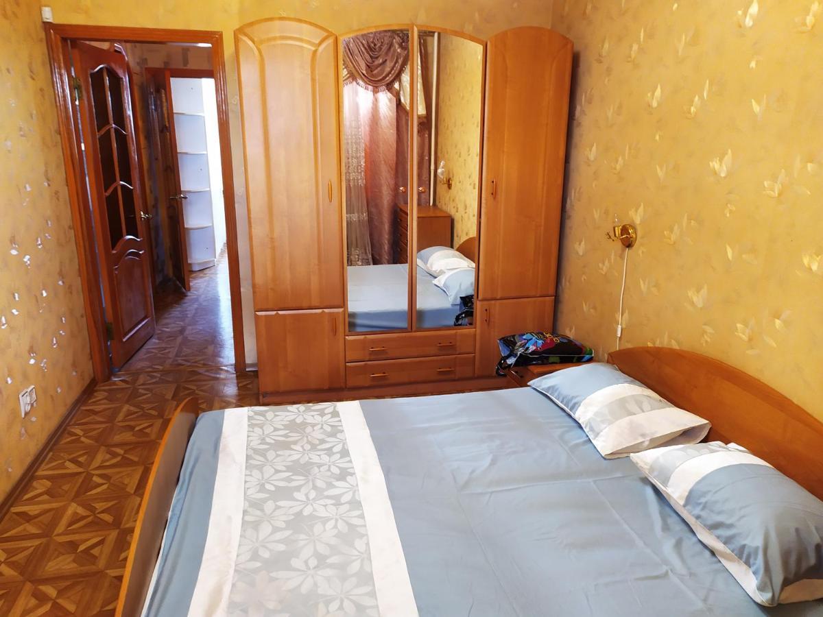 Apartamento Ильинская 3К Посуточно Почасово Sumy Exterior foto